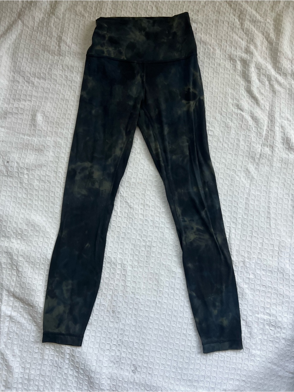 Lululemon Tie-Dye Leggings - Comfortable High-Waist Bottoms